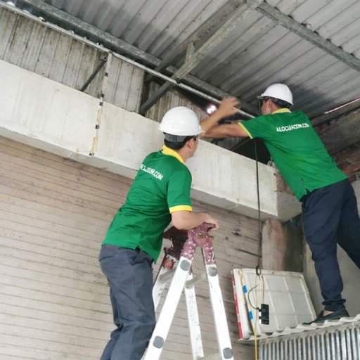 thợ sửa cửa cuốn alocuacuon kiểm tra và báo lỗi rõ ràng cho khách hàng